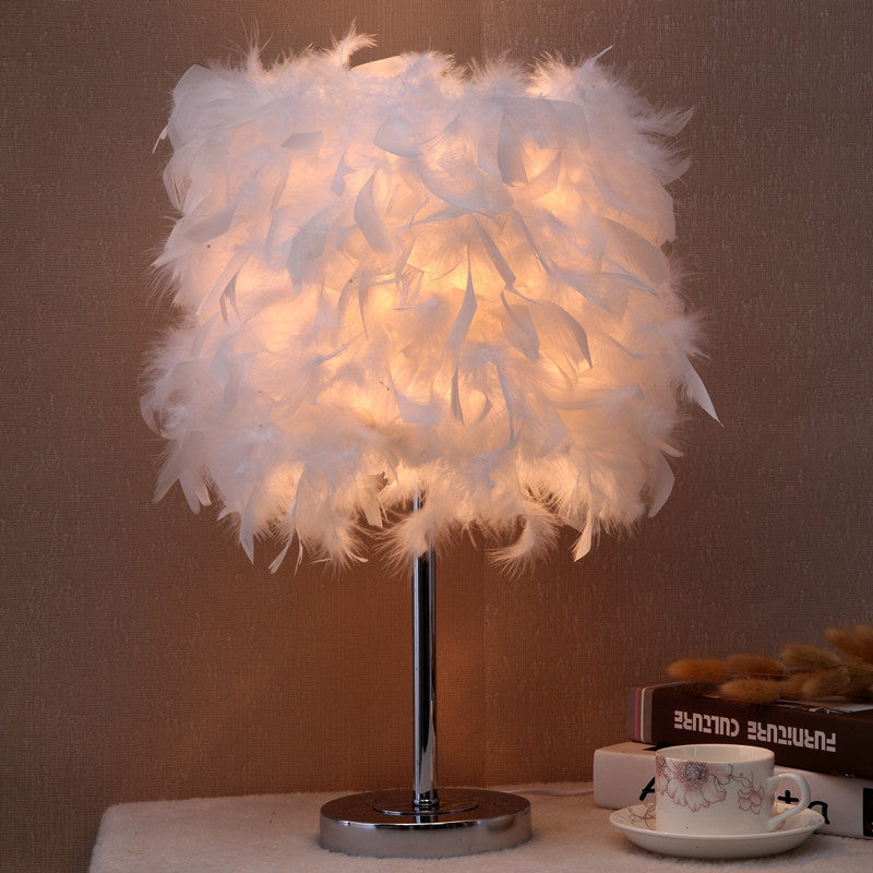 NEW Cute Bedroom Feather Shade Girly Night Light Lamp Fixture