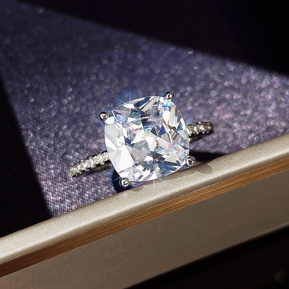 NEW Four-claw White Square Diamond Ring Large Zircon