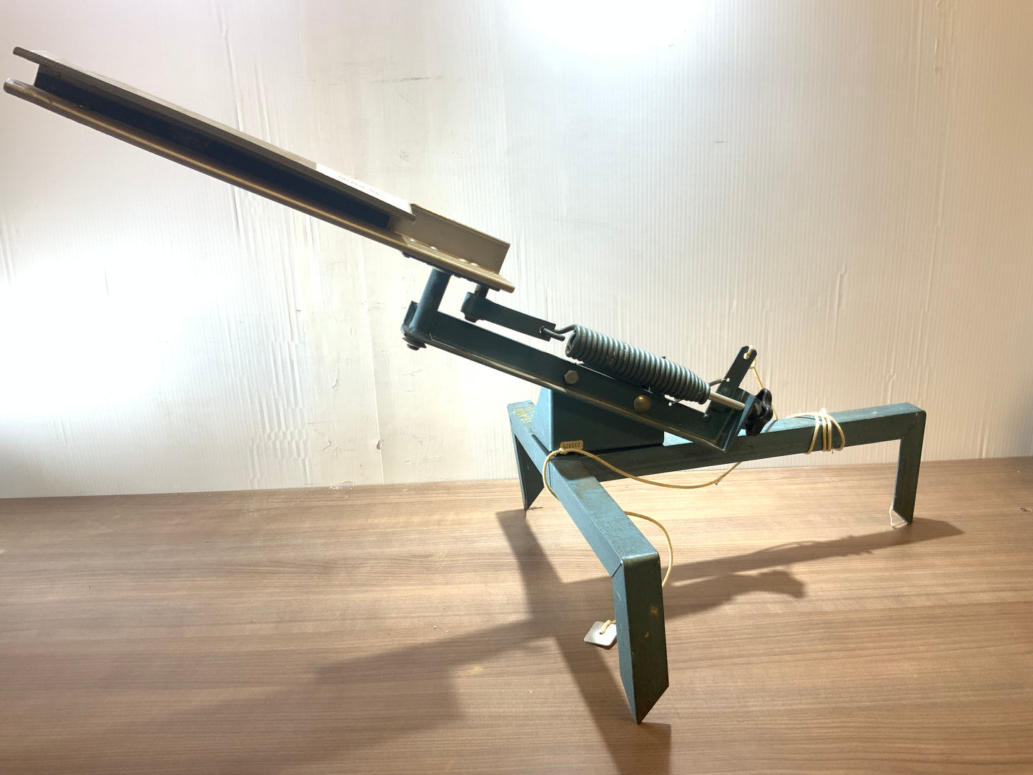 Vintage Hoppe's #9 Clay Pigeon Skeet Thrower