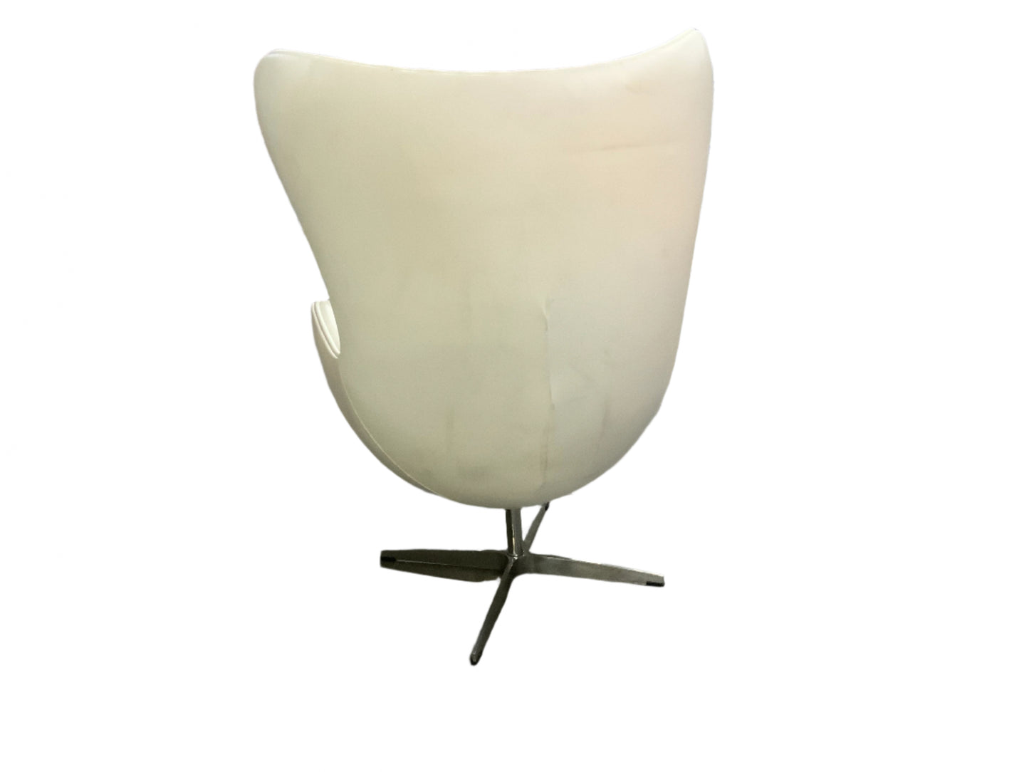 Mid Century Arne Jacobsen Model 3316 Egg Easy Leather Chair