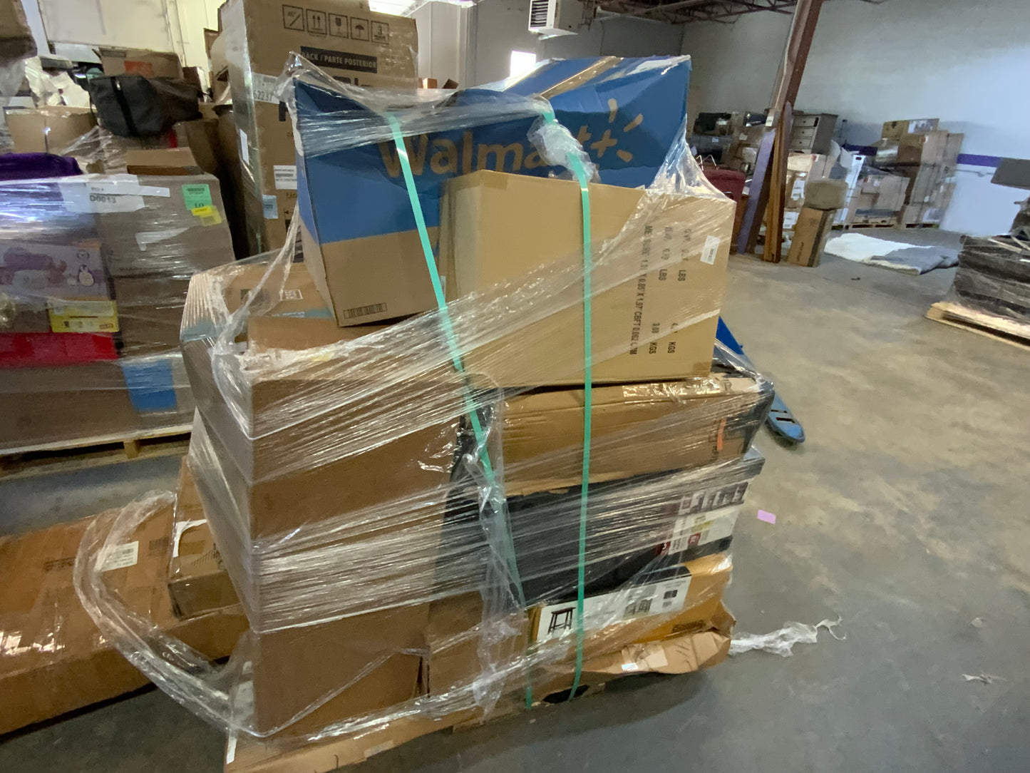 Buy the pallet Walmart returns #931
