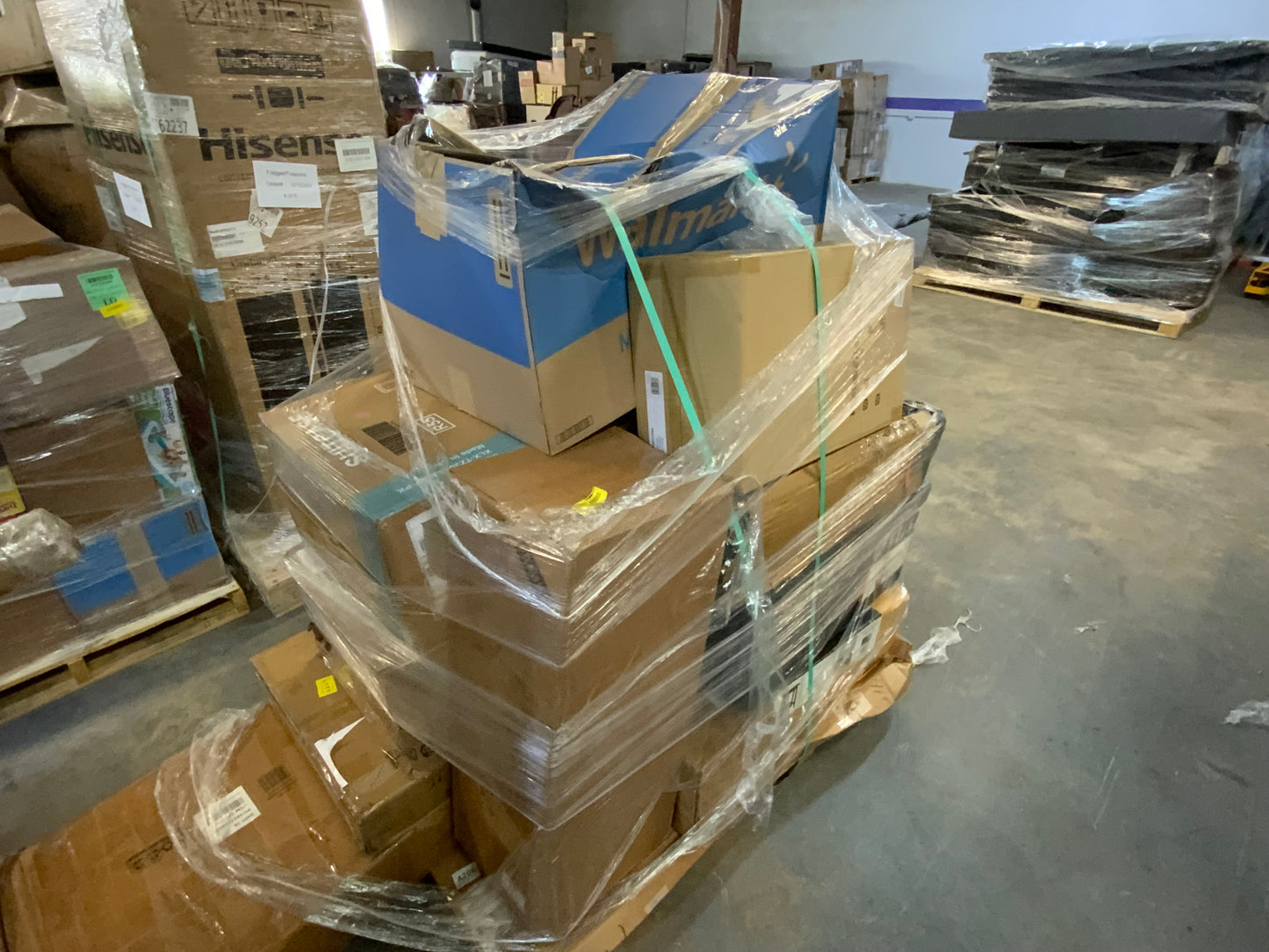 Buy the pallet Walmart returns #931