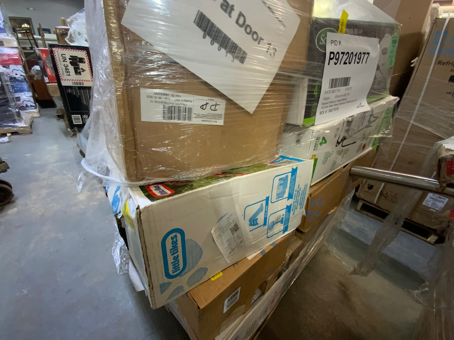 Buy the pallet Walmart returns #932