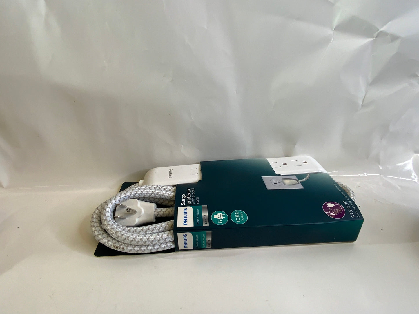NEW Philips 6 Outlet Surge Protector 4ft White Extension Cord