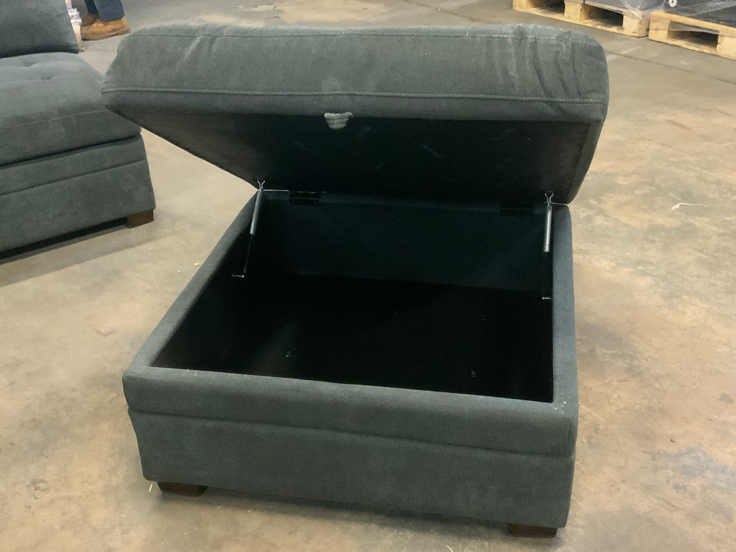 Like NEW 6 Piece Modular Thomasville Sectional Sofa