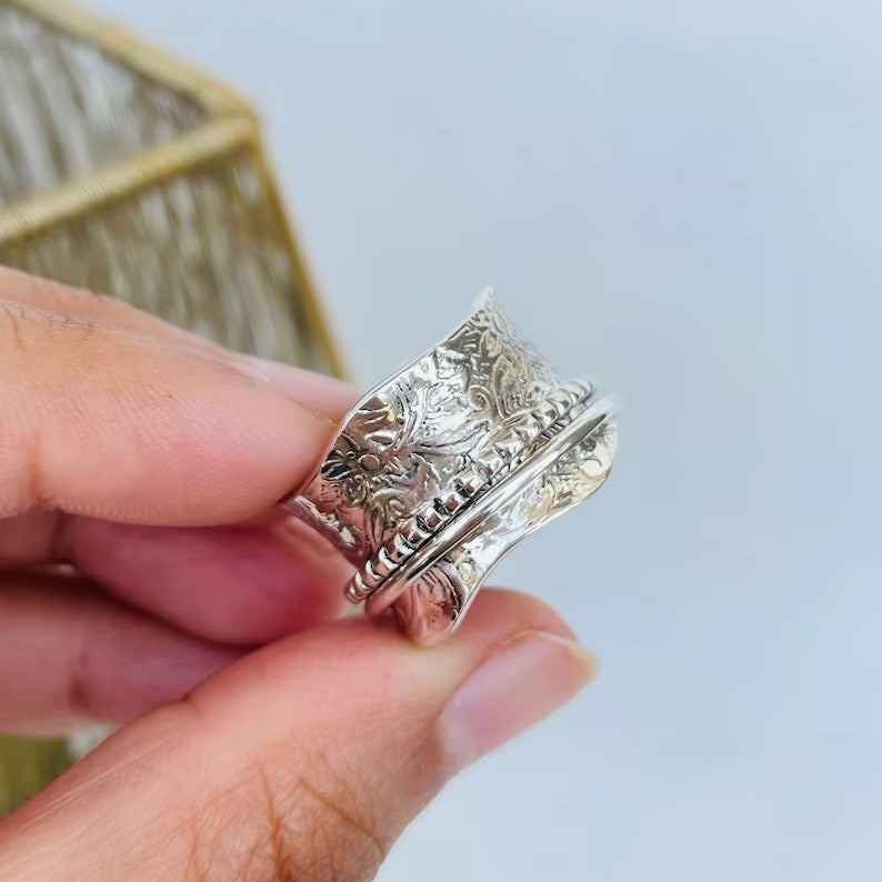 NEW Carved Decompression Rotatable Wide Face Ring Retro