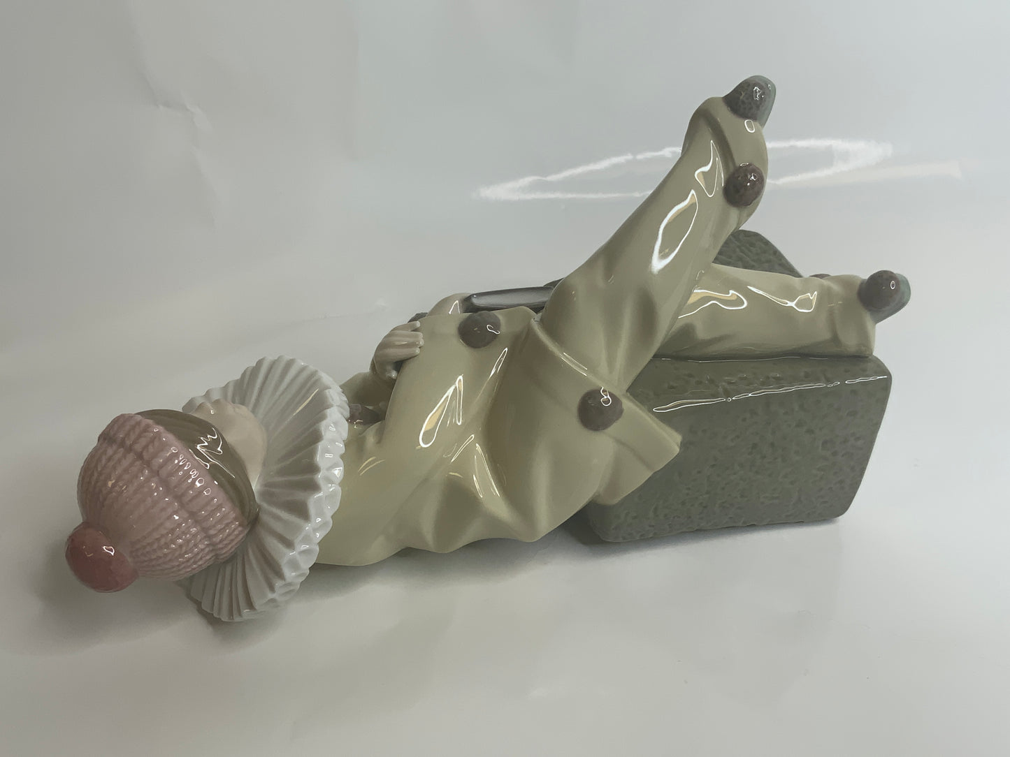 USED Collectible VINTAGE RETIRED LLADRO #5203 Little Jester Figurine