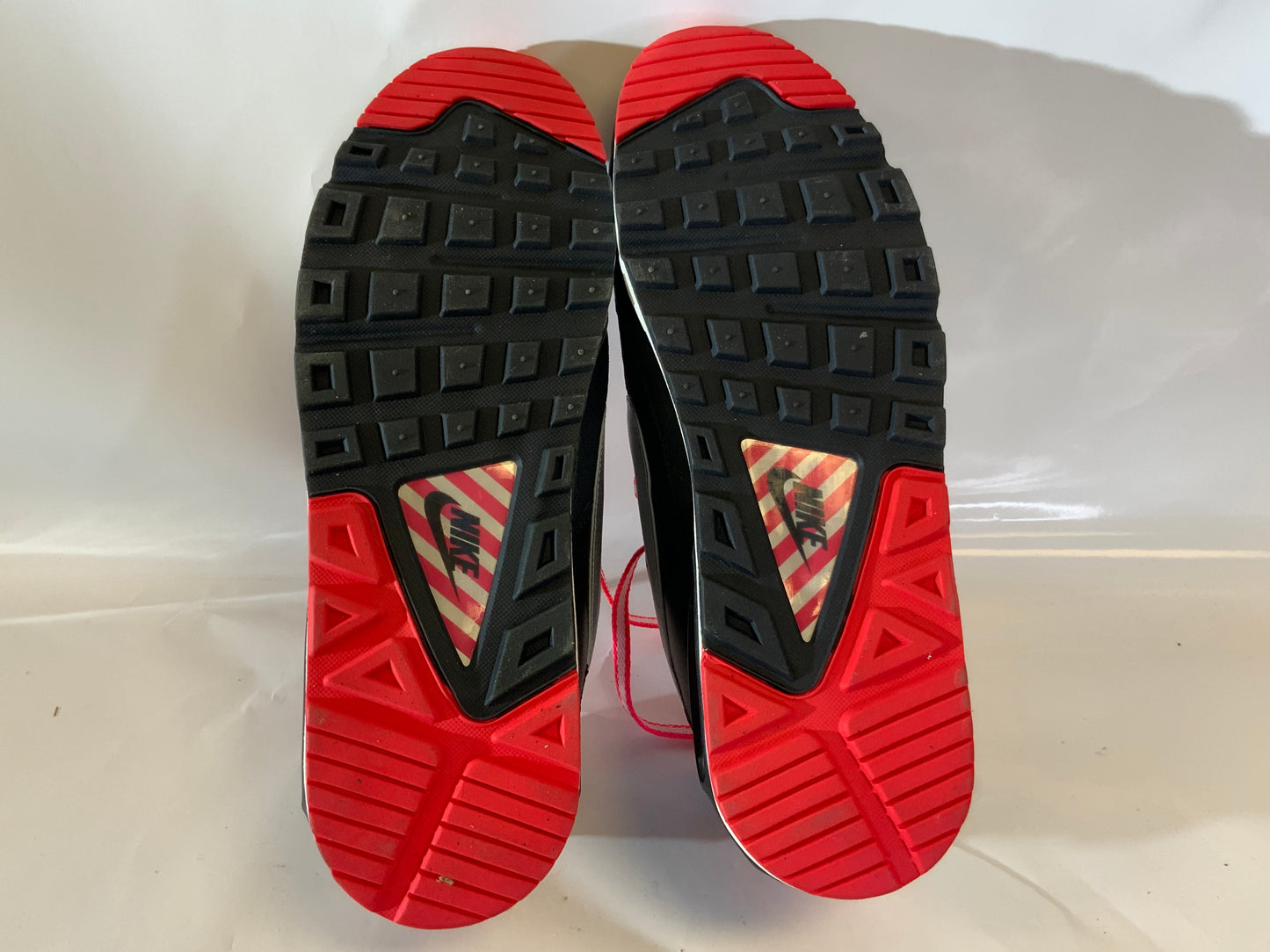 USED NIKE Air Max Skyline Black Solar Red Size 13 Sneakers