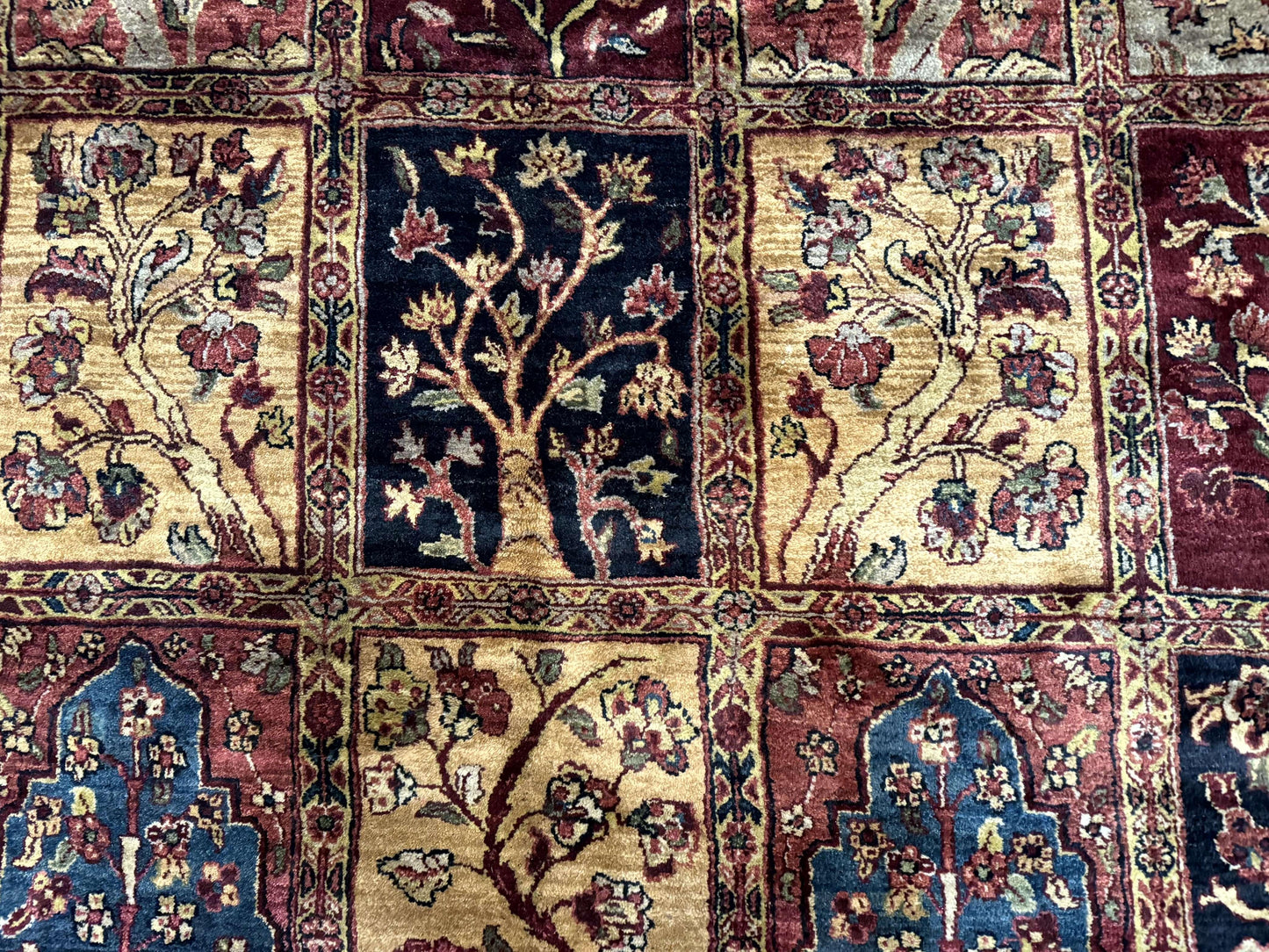 USED Indo Persian Rug 9x12, Bakhtiari Panel Design, Multicolor, Soft Wool Pile