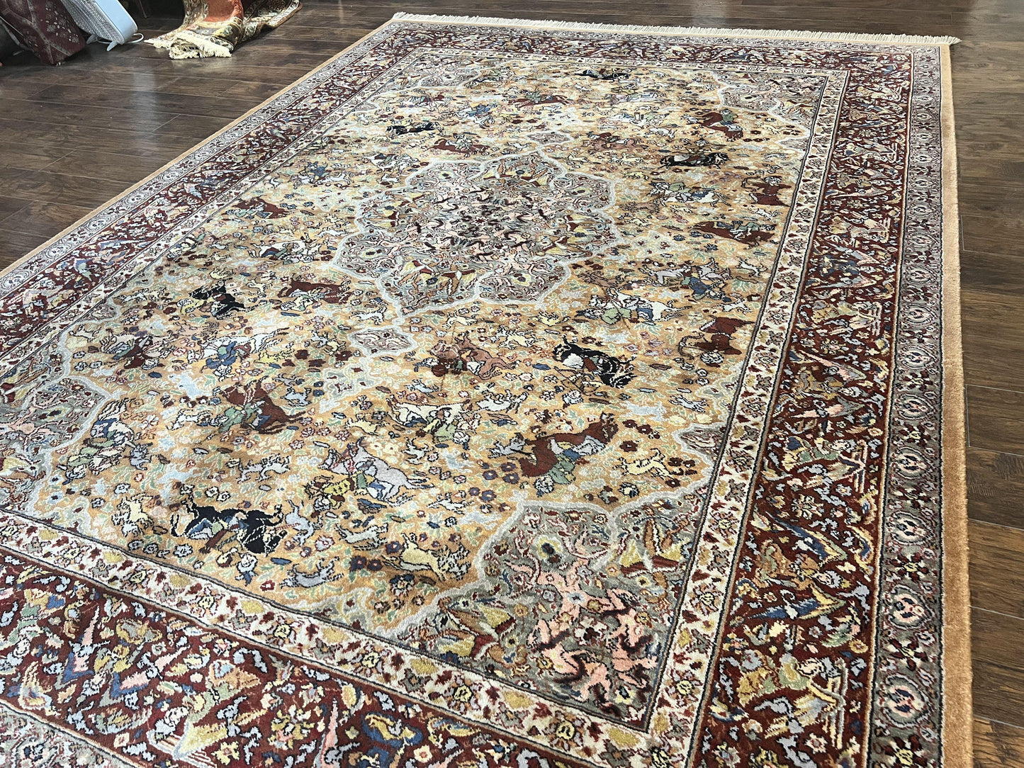 USED Karastan Rug 8.8 x 12 Persian Hunting Rug #723, Wool Pile