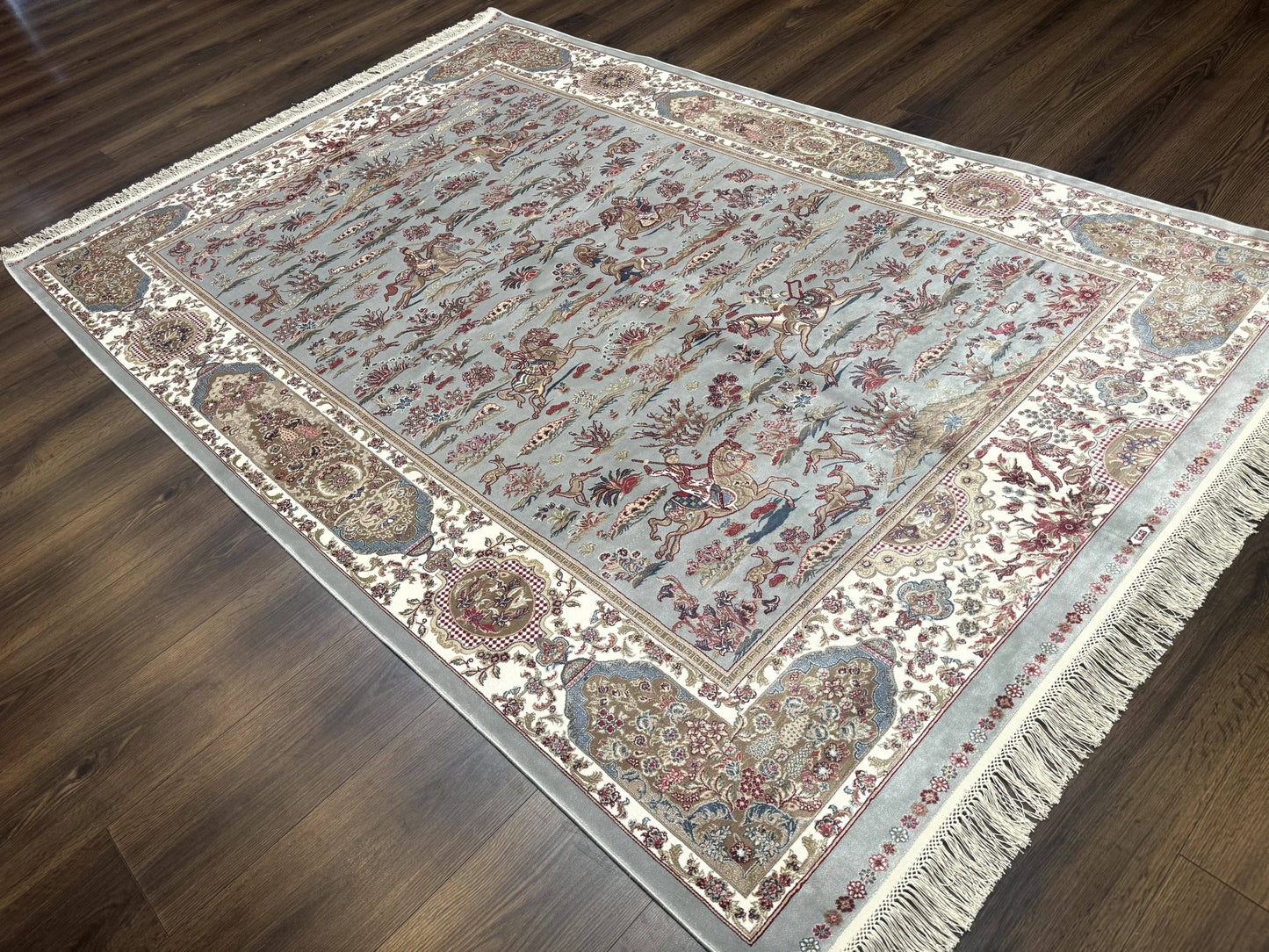 USED Turkish Silk Rug 5x7, Hunting Design, Animal Pictorials, Bamboo Silk