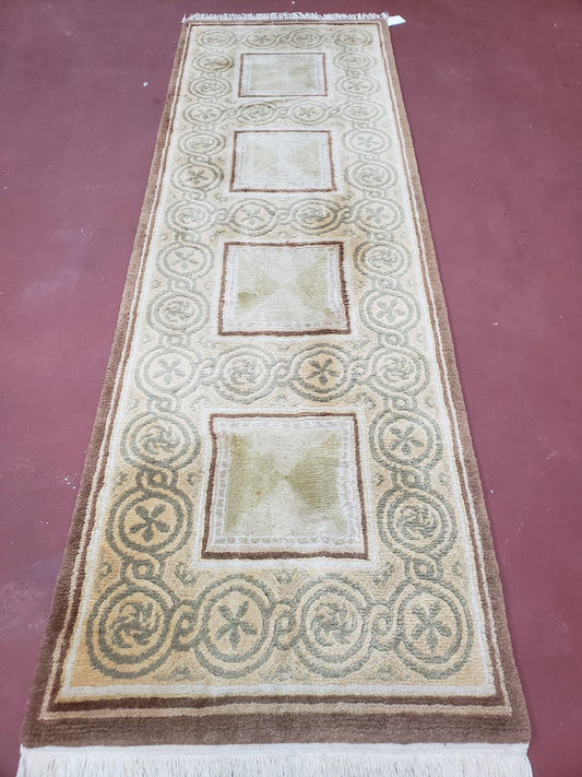 USED Vintage Tibetan Runner Rug 2.6 x 7.9 ft, Wool Hand-Knotted Nepali Carpet, Cream & Brown Tibetan Hallway Rug, Corridor Rug 2.5x7 - 3x8, Soft