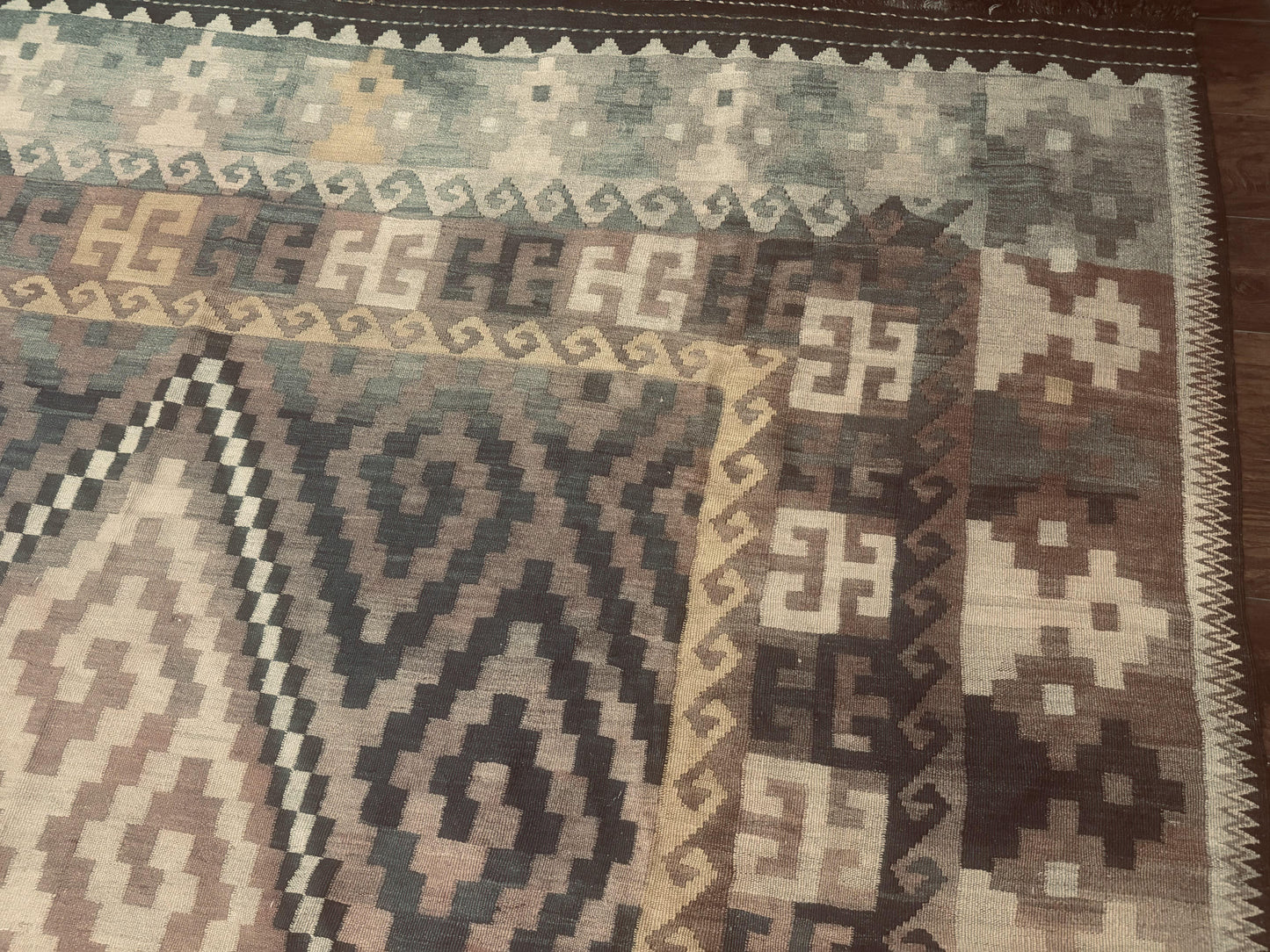 USED Antique Persian Tribal Kilim Rug 9x12, Zig Zag Pattern Kilim, Zarand Rug, Wool, Earth Tone Colors