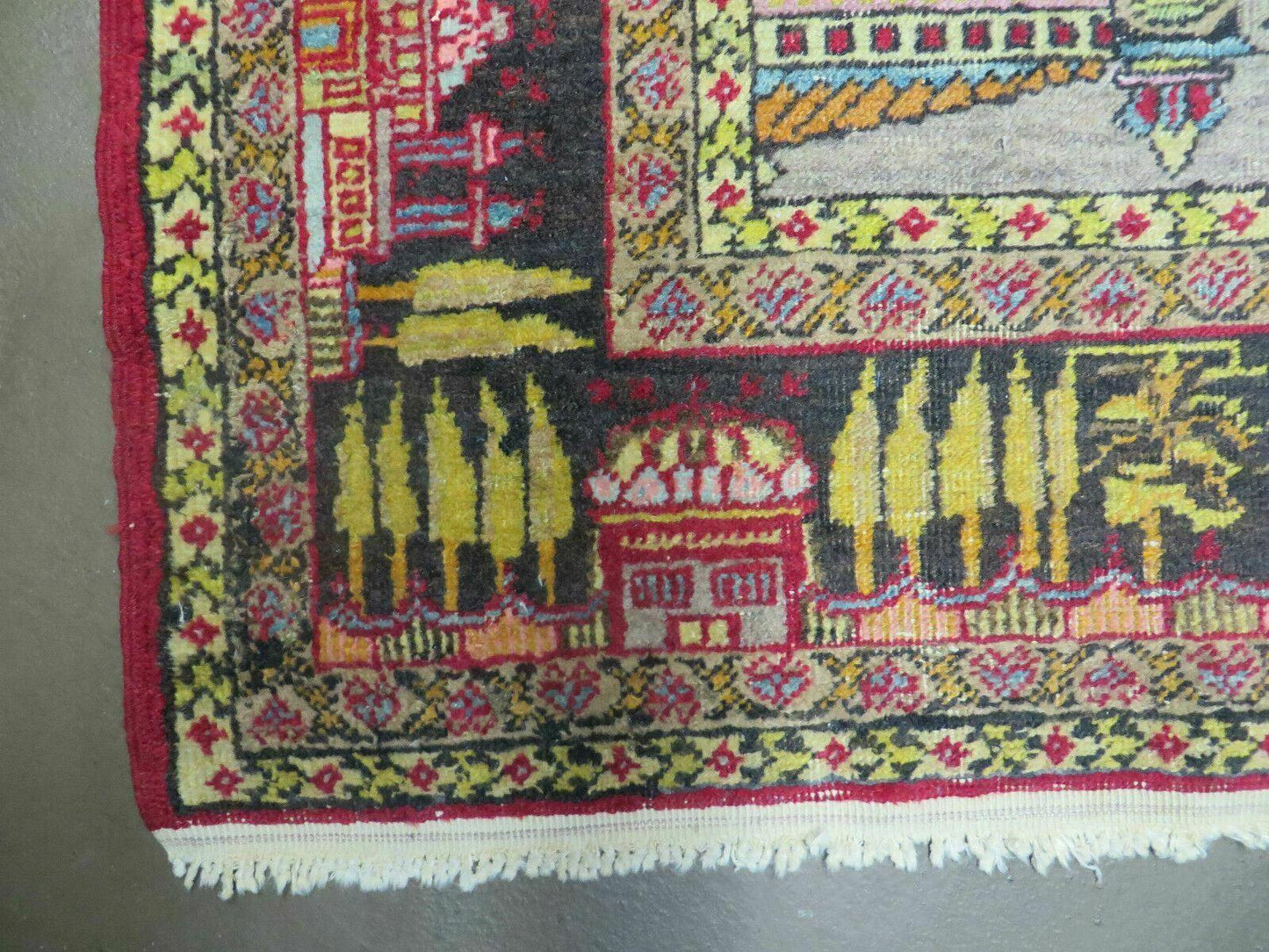 USED 4' X 6' Antique 1920s Handmade Turkish Mehrab Design Wool Rug Lantern Beautiful