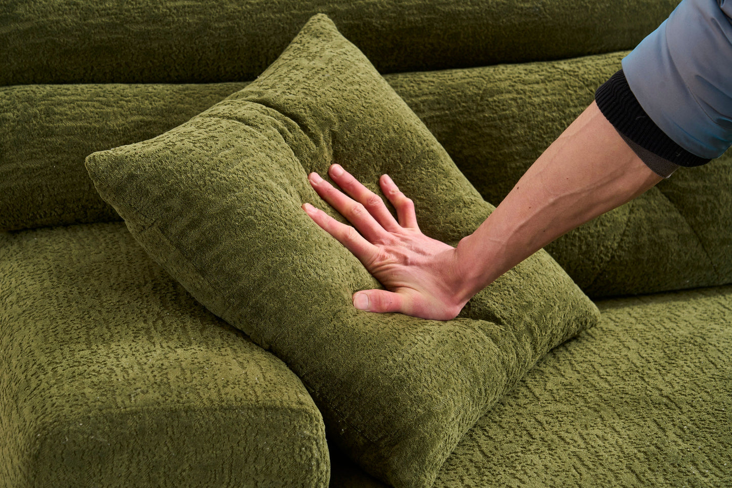 NEW 105' Modula Compression Sponge L-Shaped, Chesterfield-Inspired Design, No-Assembly Chenille Couch, 30D High-Density for Living Room, Bedroom, Apartment.Green.