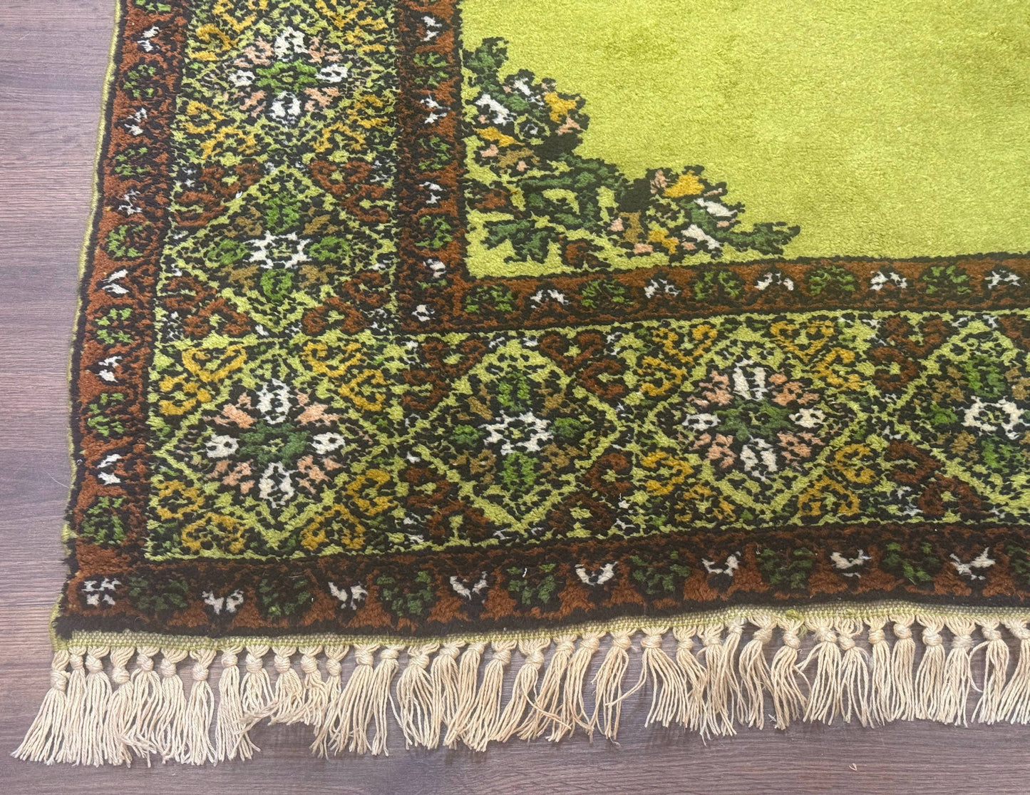 USED Moroccan Rug 6x8, Semi Open Field, Vintage, Lime Green, Wool Carpet