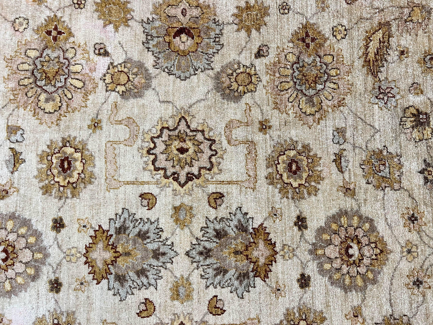 USED Peshawar Rug 8x10, Oushak Rug, Neutral Colors Hand Knotted Farmhouse Rug