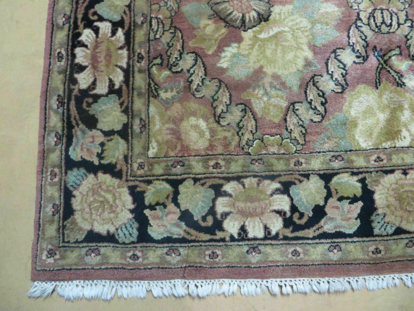 USED 6' X 9' Handmade India Floral Oriental Wool Rug Carpet