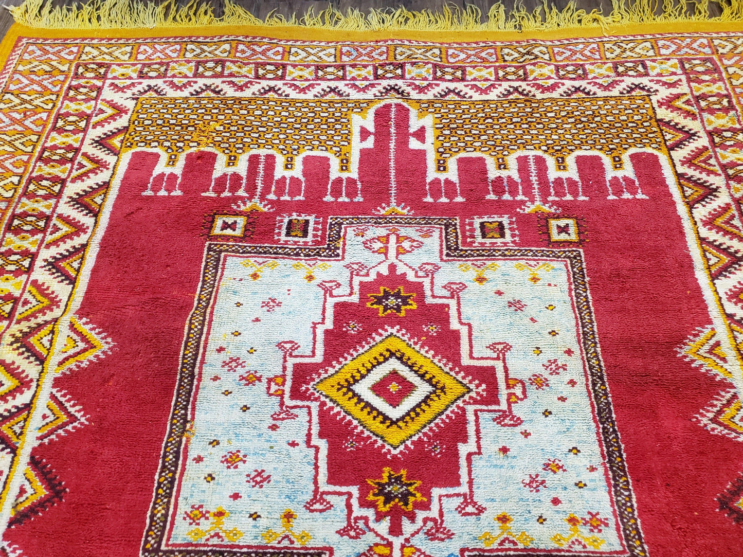 USED Vintage Moroccan Rug 6x10, Red and Yellow Moroccan Carpet, Handmade Bohemian Tribal Area Rug, Hand-Knotted 1970s Wool Rug, Medalions