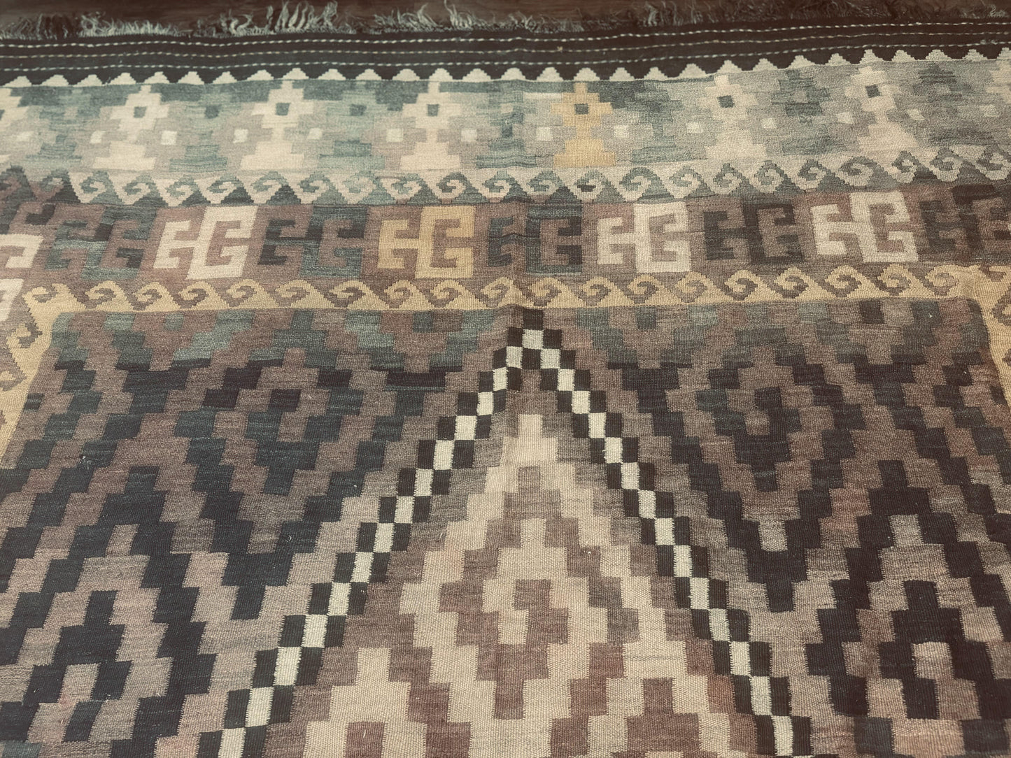 USED Antique Persian Tribal Kilim Rug 9x12, Zig Zag Pattern Kilim, Zarand Rug, Wool, Earth Tone Colors