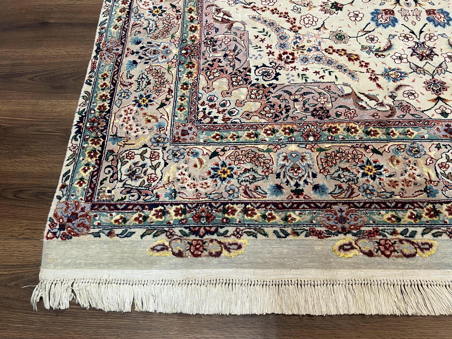 USED Beautiful Pak Persian Rug 6x9, Floral Medallion, Wool and Silk, Highly Detailed Elegant Carpet, Vintage Oriental Rug 6 x 9, Cream and Gray