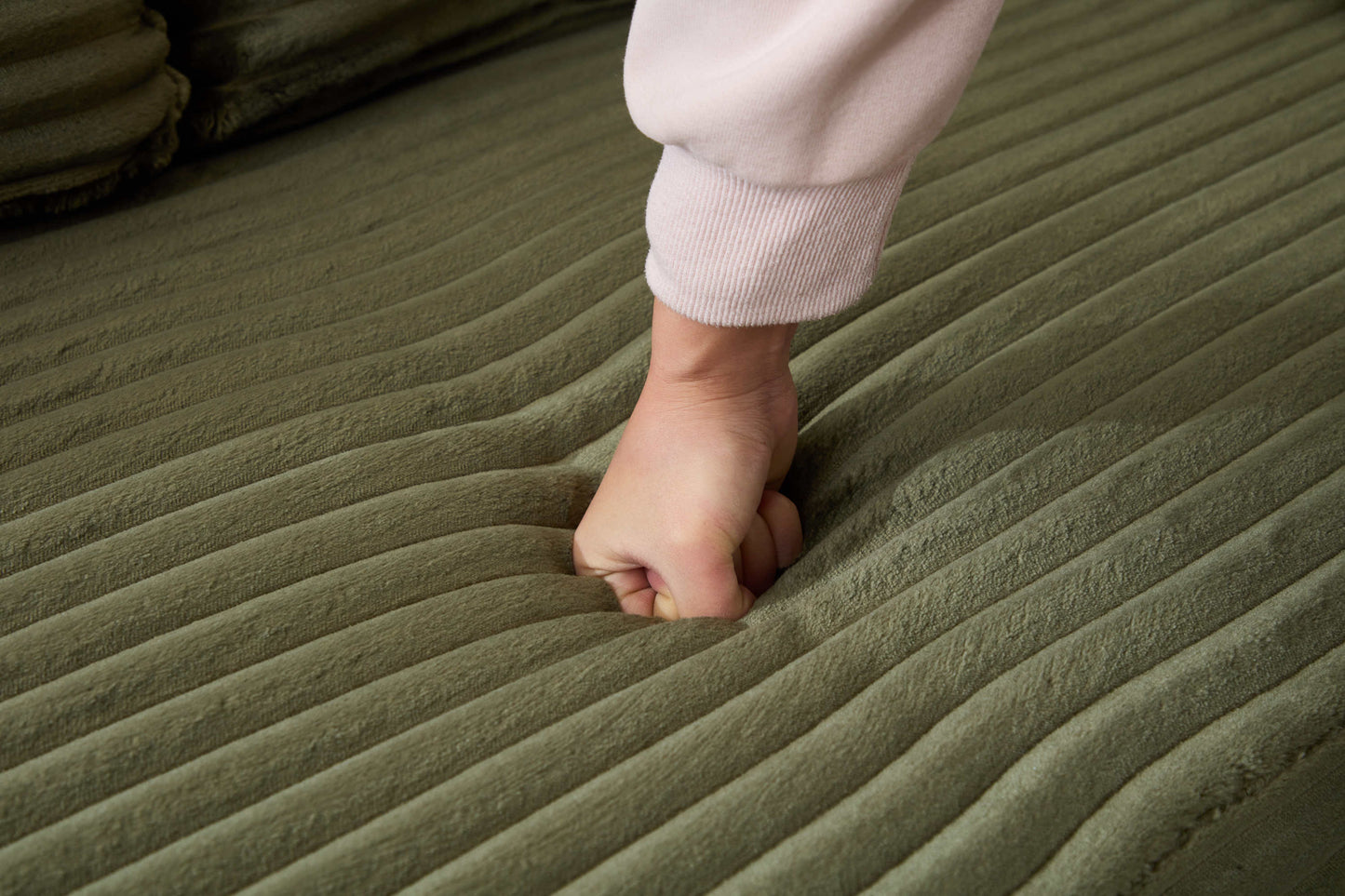 NEW Compression Sectional Couch with Comfy Chaise, Boneless L Shape Sofa with Deep Seat, Minimalist Modular Couches Sleeper for Living Room Bedroom Apartment Lounge,corduroy,Green