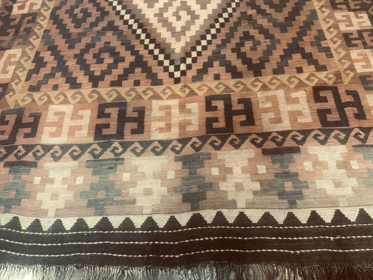 USED Antique Persian Tribal Kilim Rug 9x12, Zig Zag Pattern Kilim, Zarand Rug, Wool, Earth Tone Colors