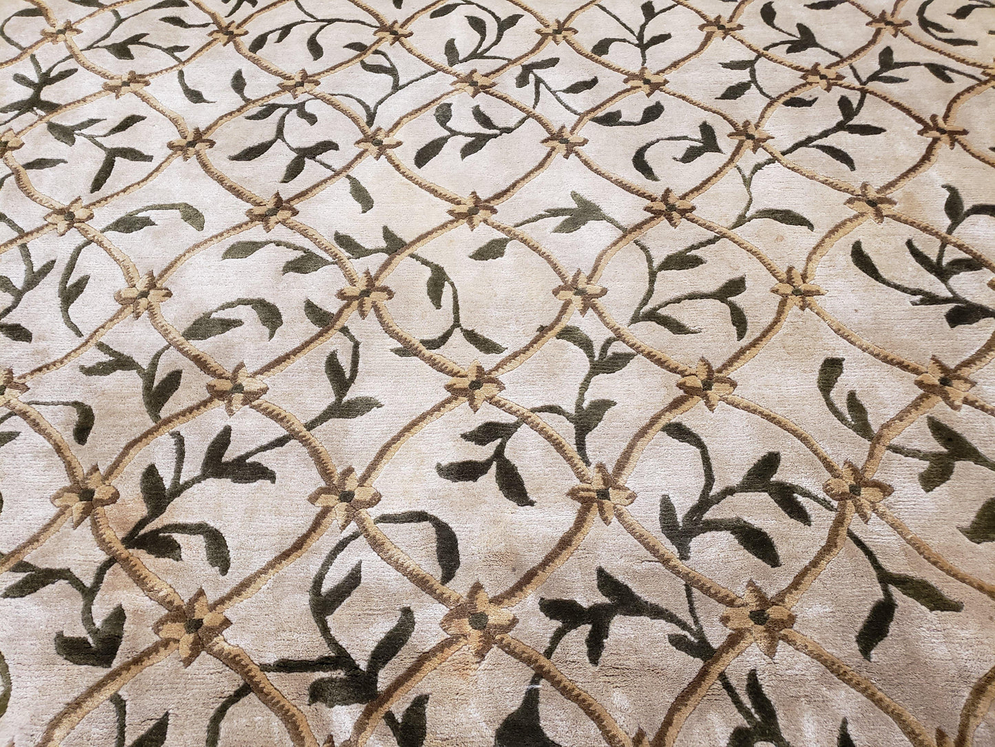 USED Vintage Tibetan Nepalese Area Rug 9x12, Wool Hand-Knotted, Beige Nepali Soft Pile Carpet, 9 x 12 Living Room Modern Dining Room Rug