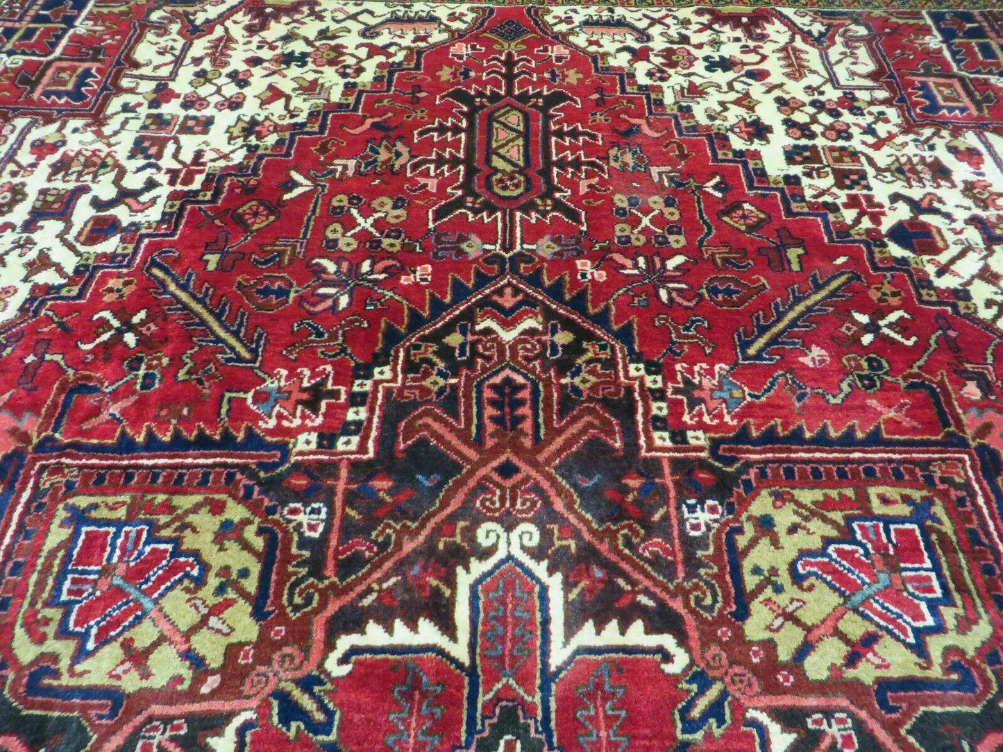 USED Wonderful Persian Heriz Rug 8.6 x 11, Geometric Heriz Carpet, Semi Antique Decorative Area Rug, Red Ivory Dark Blue Handmade Wool Room Sized