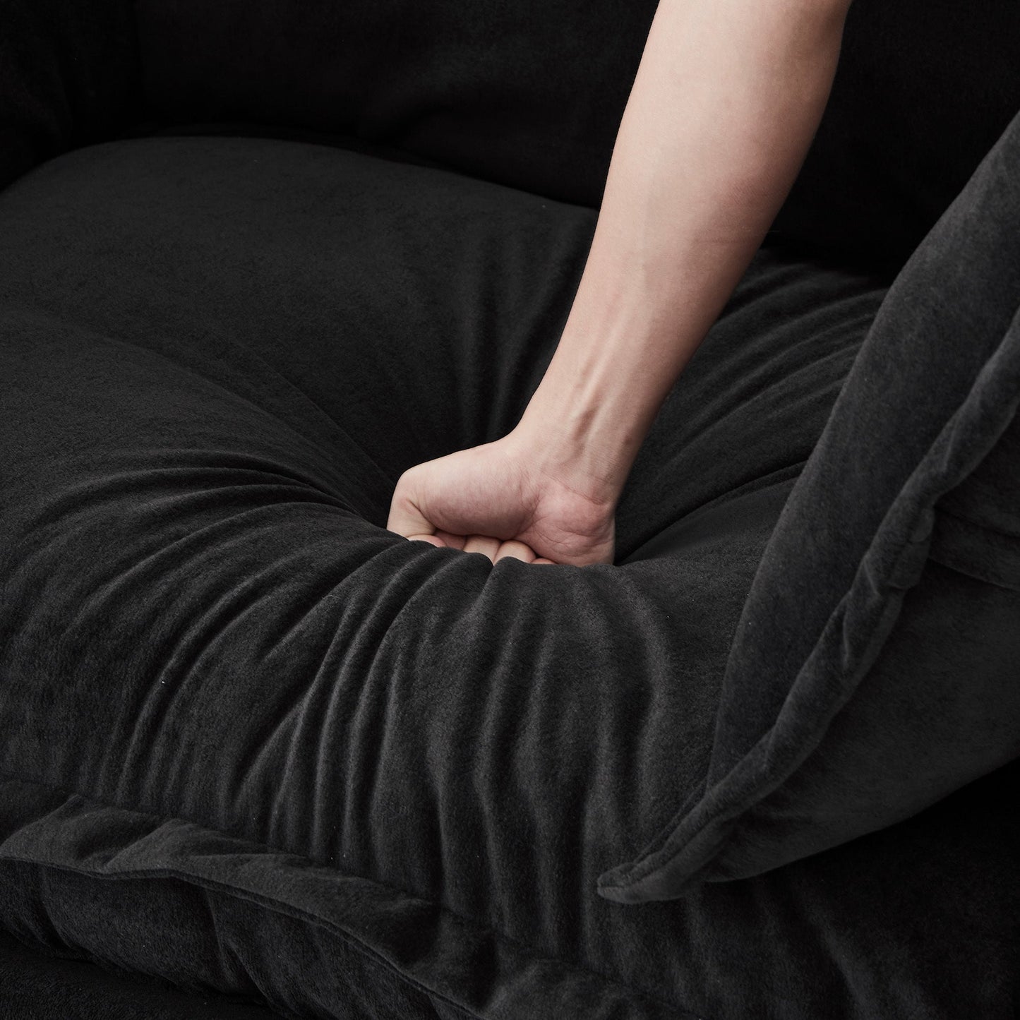 NEW Modern Armchair Sofa 47' Cozy Upholstered Sofa Chair with Movable Ottoman, Black Chenille, Wide Seat & Curved Armrests