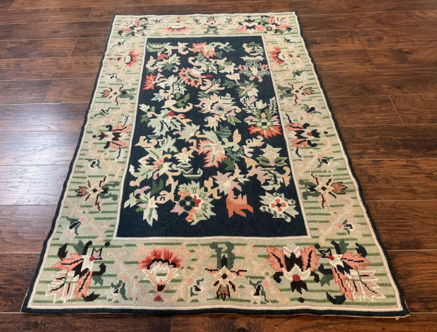 USED Vintage American Needlepoint Rug 4x6, Dark Green, Wool, Handmade, Flatweave Carpet