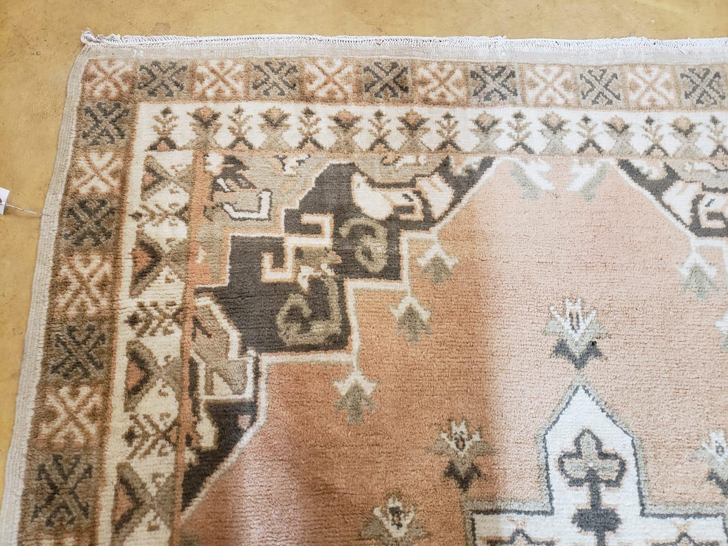 USED Antique Moroccan Rug 5x7 Tribal Carpet, Hand-Knotted Soft Wool Pile, 5 x 7 Area Rug, Berber Rug, Geometric Open Field Medallion, Pink Ivory