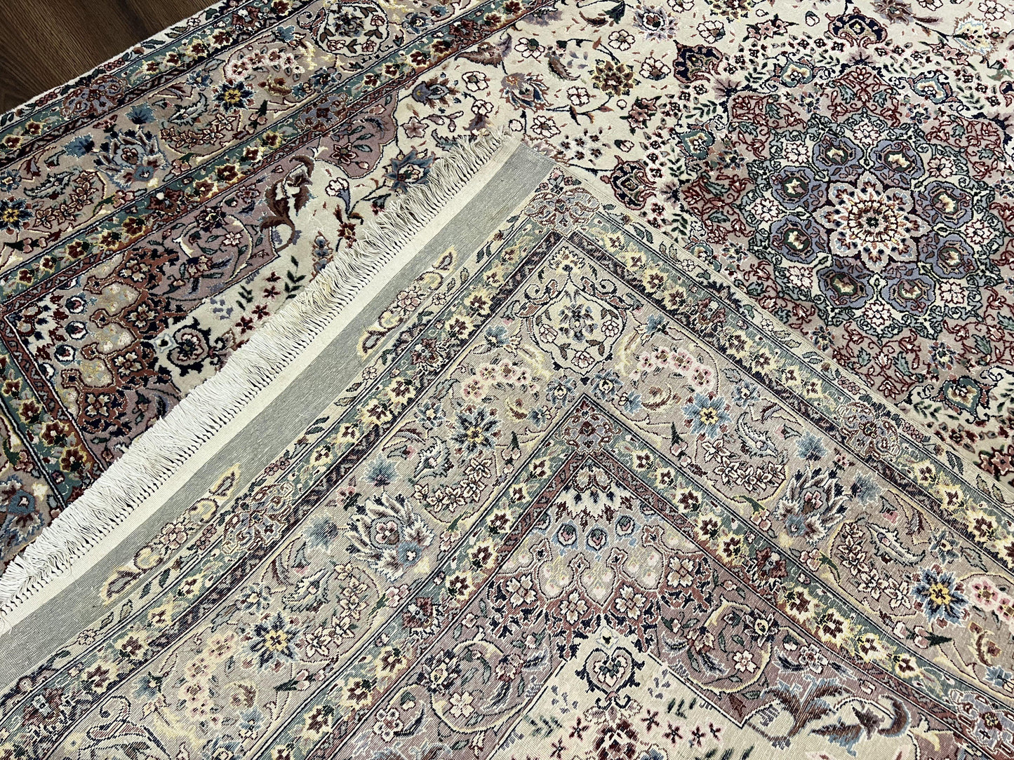 USED Beautiful Pak Persian Rug 6x9, Floral Medallion, Wool and Silk, Highly Detailed Elegant Carpet, Vintage Oriental Rug 6 x 9, Cream and Gray
