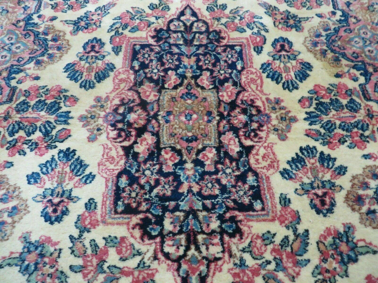 USED Antique Persian Kirman Rug 3.9 x 6.6, Floral Oriental Carpet, Ivory/Cream - Blue - Pink, Hand Knotted Wool Rug, Floral Medallion Rug 4x6
