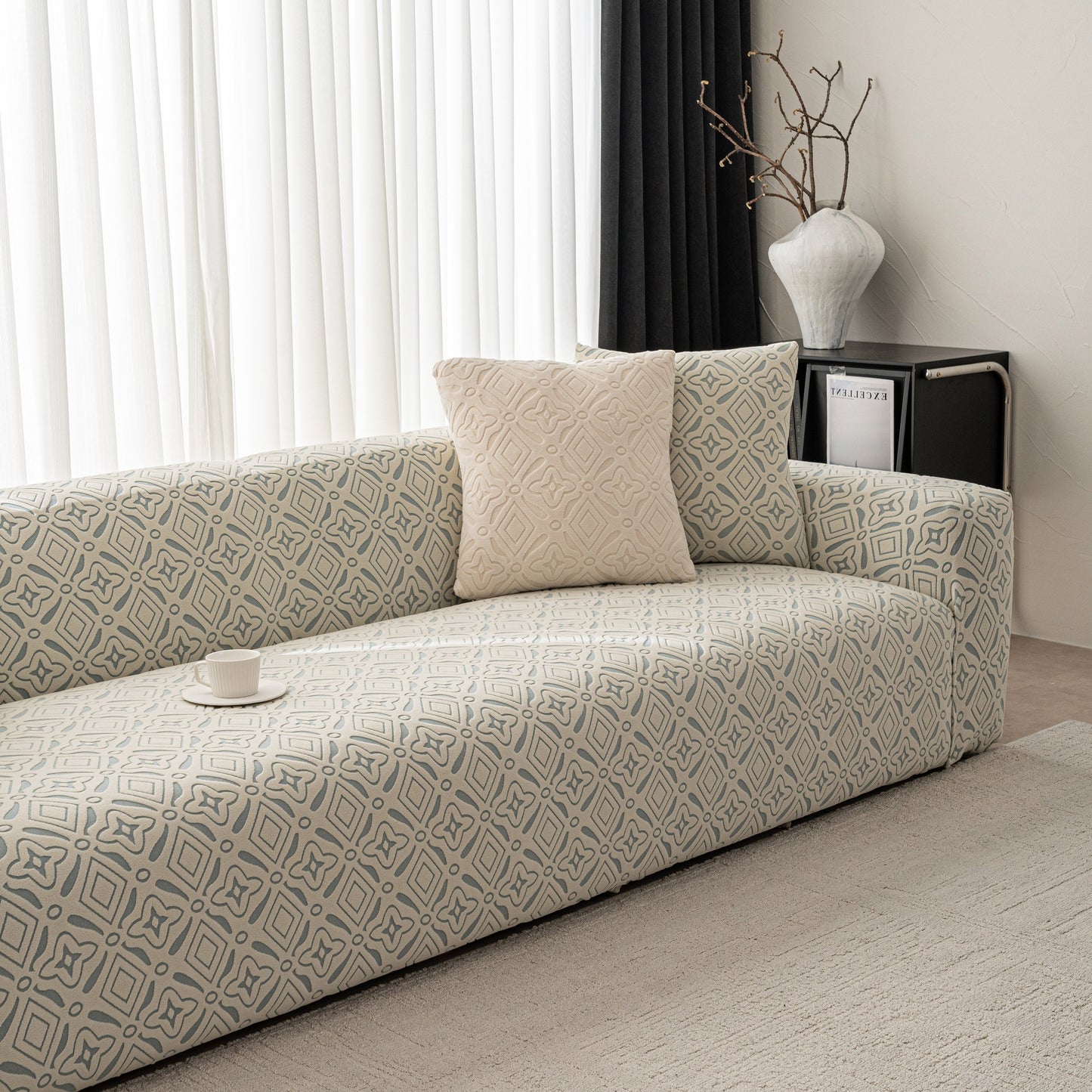 NEW 3D Jacquard Geometric Sofa Cover, High Stretch Soft Polar Fleece Slipcover for Couch