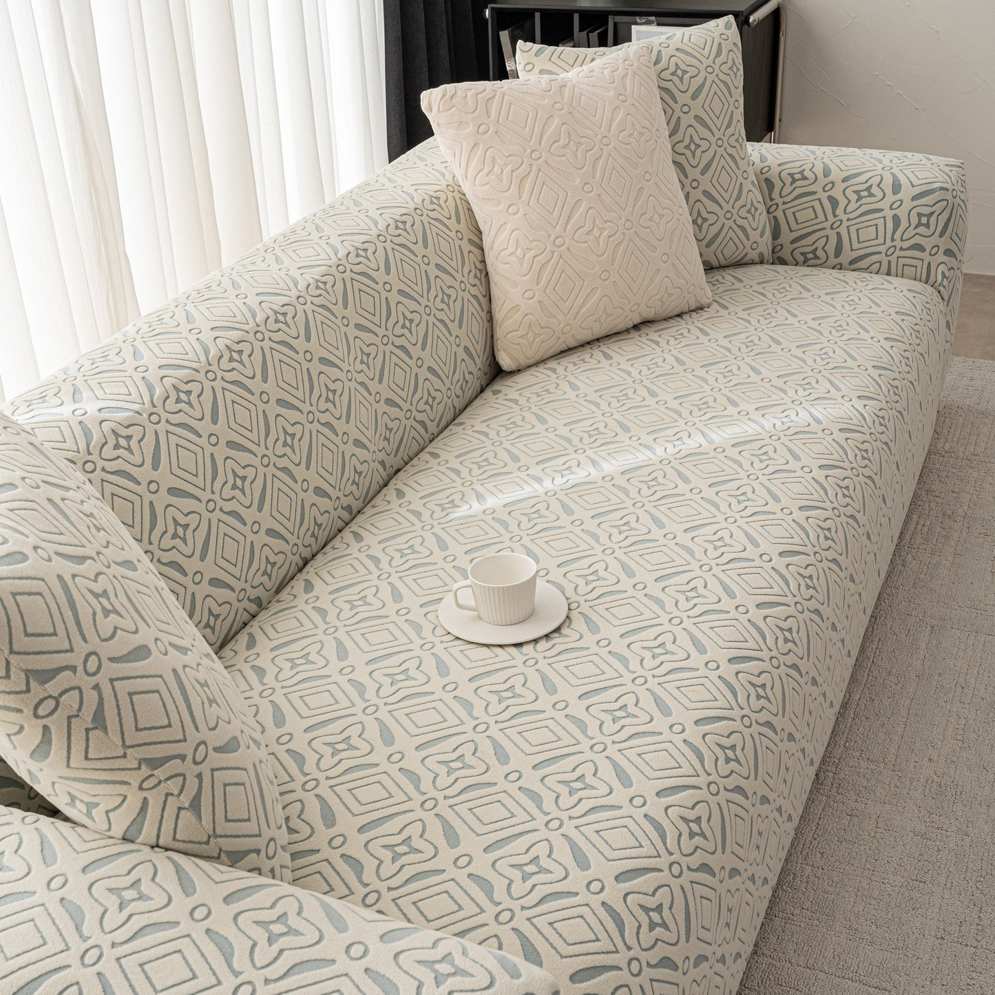 NEW 3D Jacquard Geometric Sofa Cover, High Stretch Soft Polar Fleece Slipcover for Couch