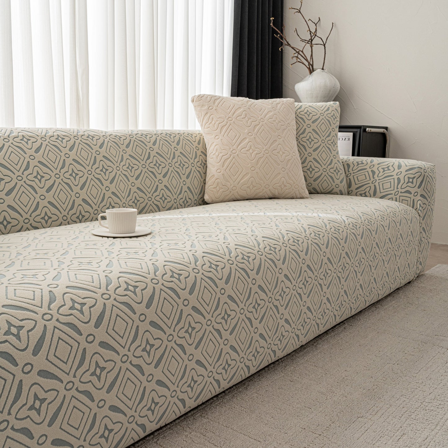 NEW 3D Jacquard Geometric Sofa Cover, High Stretch Soft Polar Fleece Slipcover for Couch