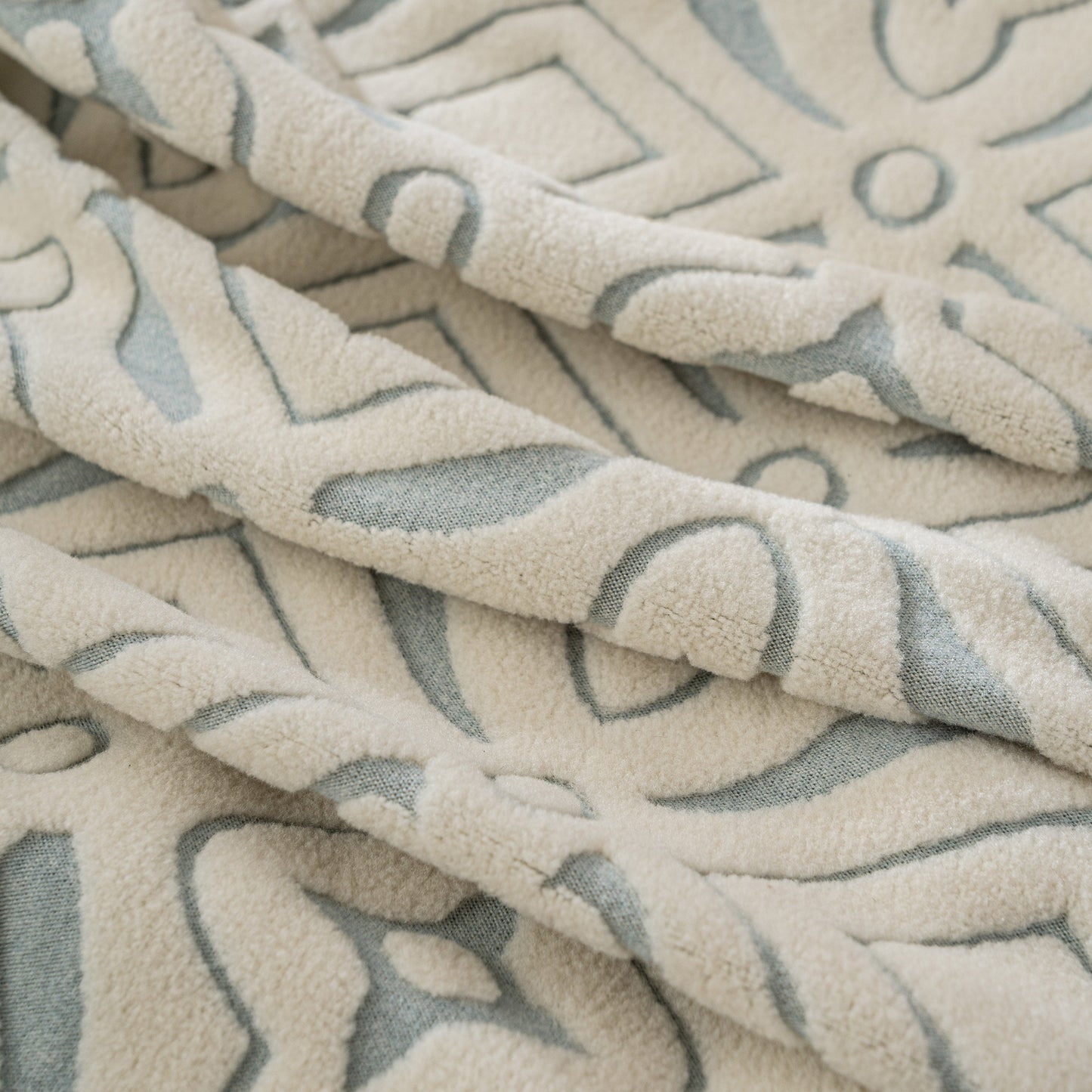 NEW 3D Jacquard Geometric Sofa Cover, High Stretch Soft Polar Fleece Slipcover for Couch