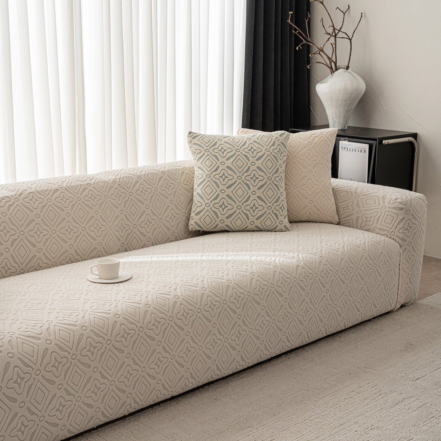 NEW 3D Jacquard Geometric Sofa Cover, High Stretch Soft Polar Fleece Slipcover for Couch