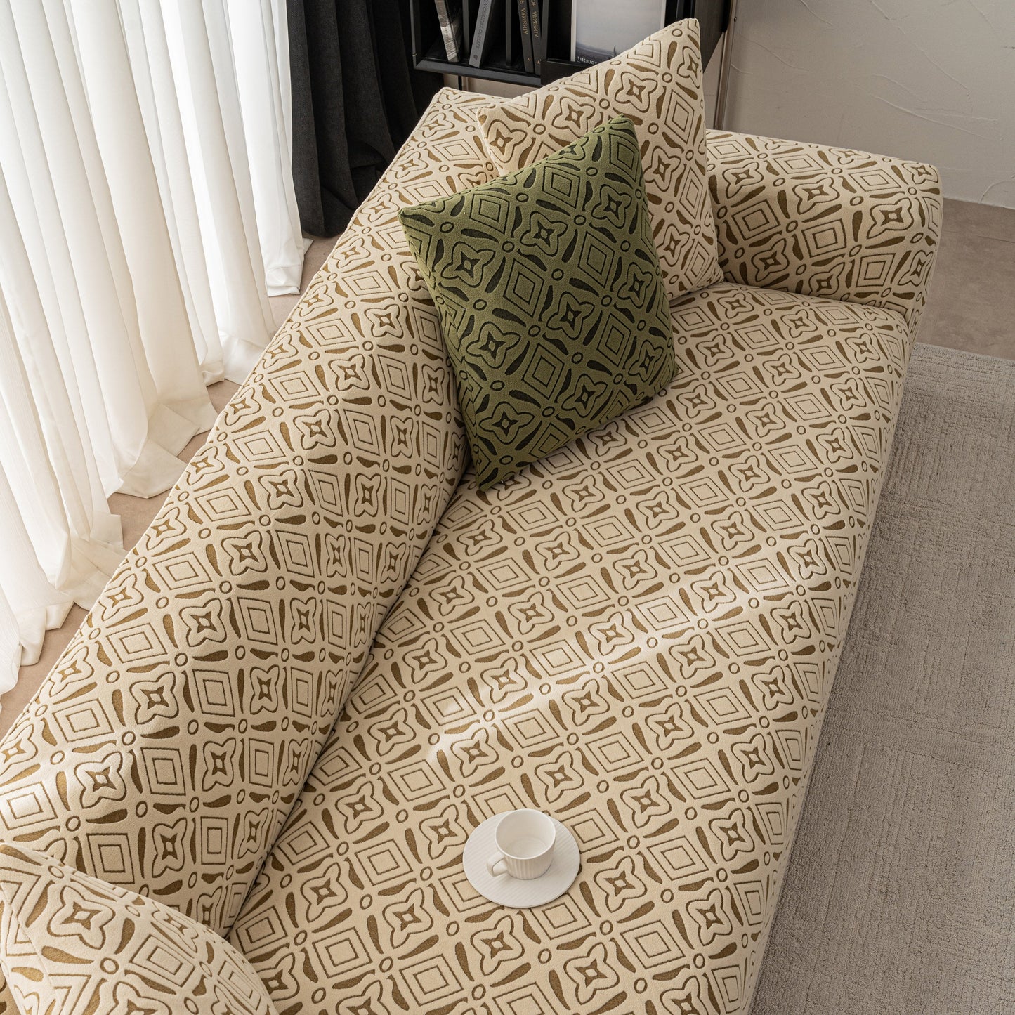 NEW 3D Jacquard Geometric Sofa Cover, High Stretch Soft Polar Fleece Slipcover for Couch