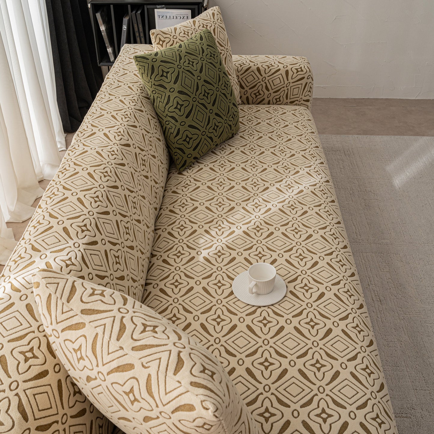 NEW 3D Jacquard Geometric Sofa Cover, High Stretch Soft Polar Fleece Slipcover for Couch