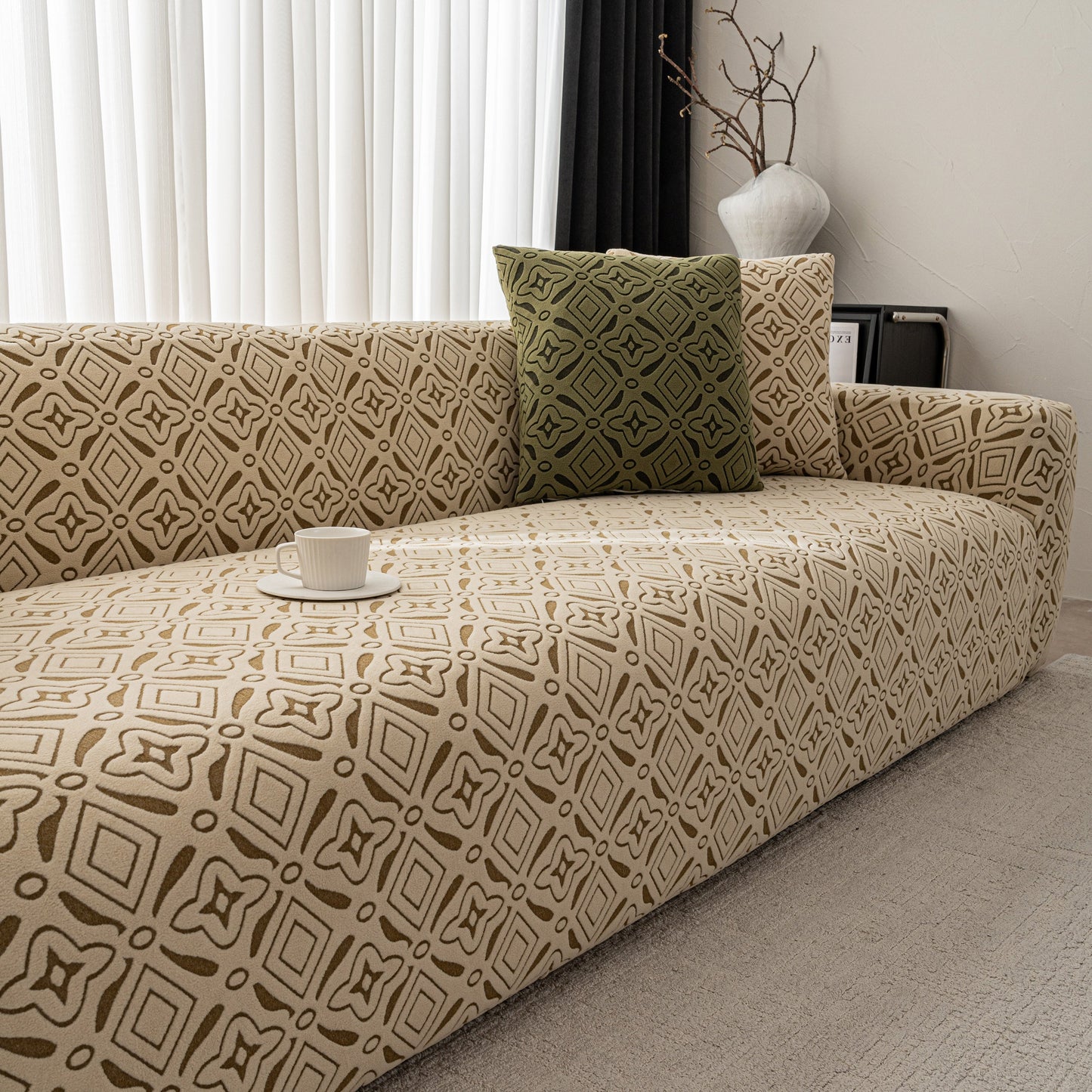 NEW 3D Jacquard Geometric Sofa Cover, High Stretch Soft Polar Fleece Slipcover for Couch