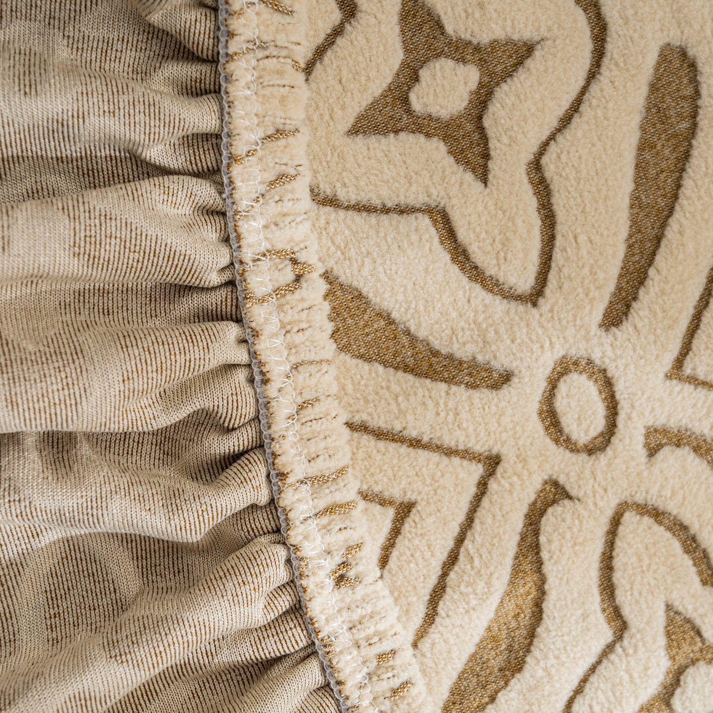 NEW 3D Jacquard Geometric Sofa Cover, High Stretch Soft Polar Fleece Slipcover for Couch