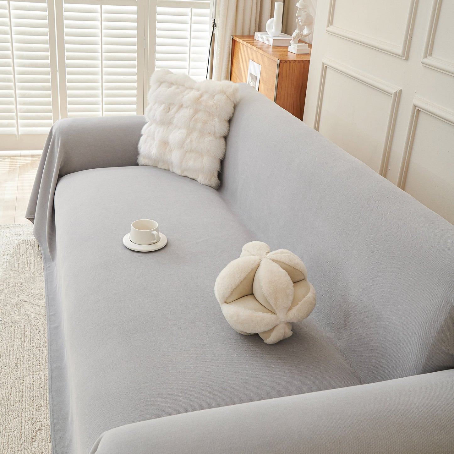 NEW Waterproof Scratch Proof Sofa Protector Throw Blanket, Couch Cover for Pets & Kids