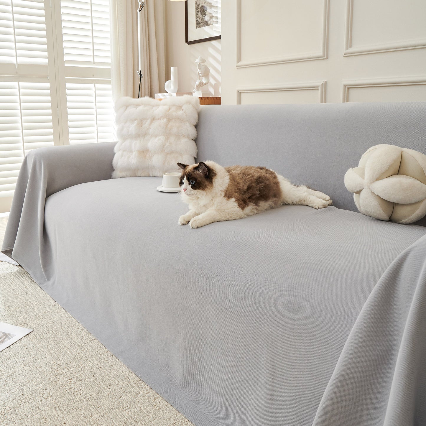 NEW Waterproof Scratch Proof Sofa Protector Throw Blanket, Couch Cover for Pets & Kids