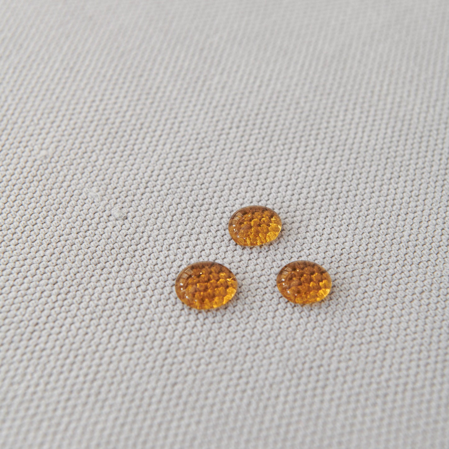 NEW Waterproof Scratch Proof Sofa Protector Throw Blanket, Couch Cover for Pets & Kids