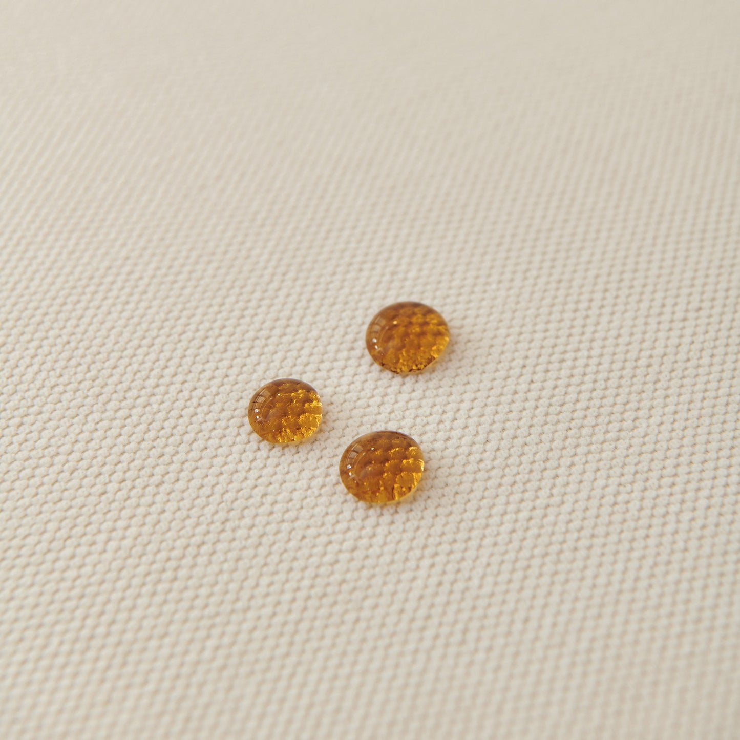 NEW Waterproof Scratch Proof Sofa Protector Throw Blanket, Couch Cover for Pets & Kids