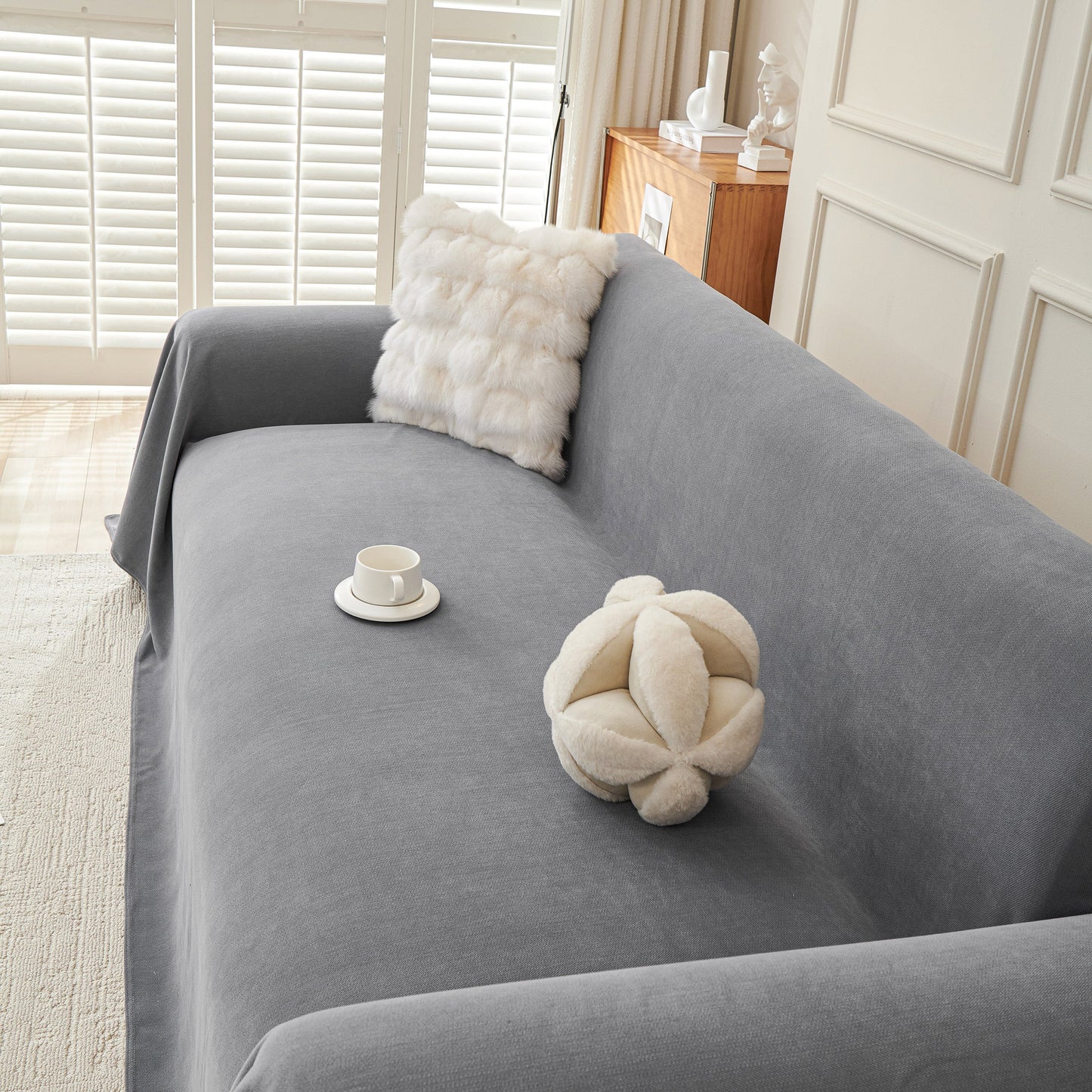 NEW Waterproof Scratch Proof Sofa Protector Throw Blanket, Couch Cover for Pets & Kids