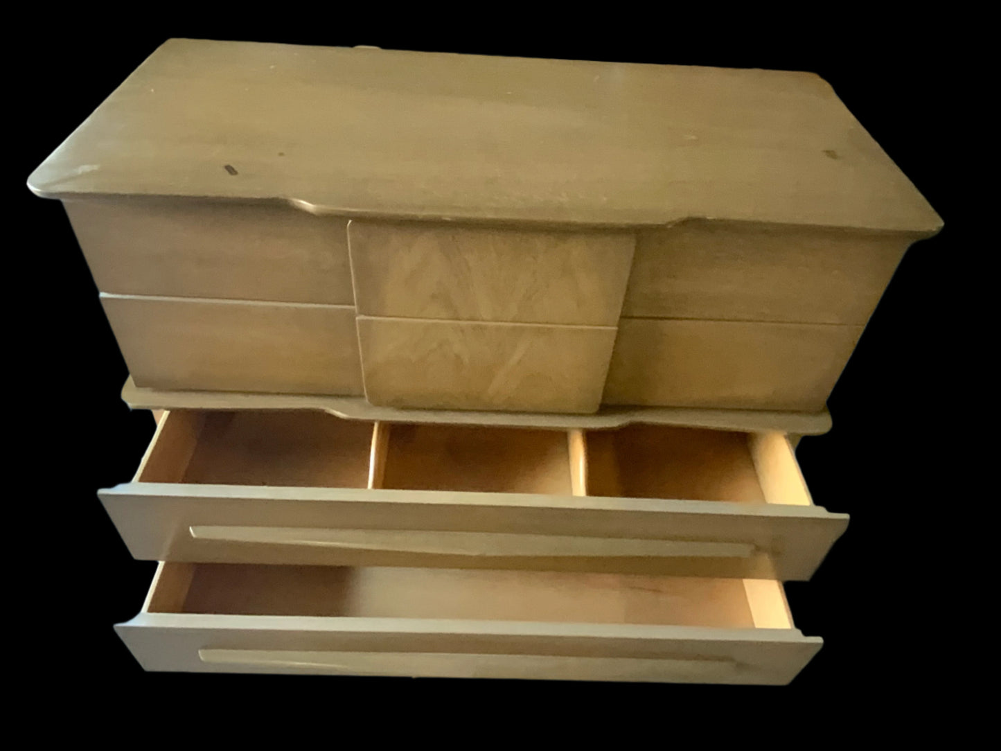 MCM Mid Century Modern United Furniture Five Drawer Chest of Drawers