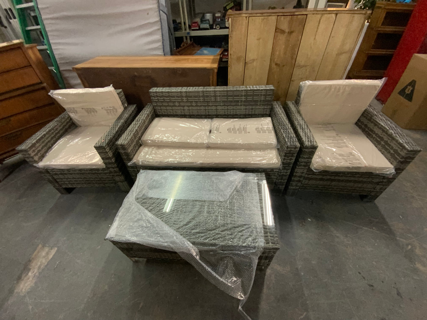 NEW 4 Piece Rattan Outdoor Patio Furniture Set